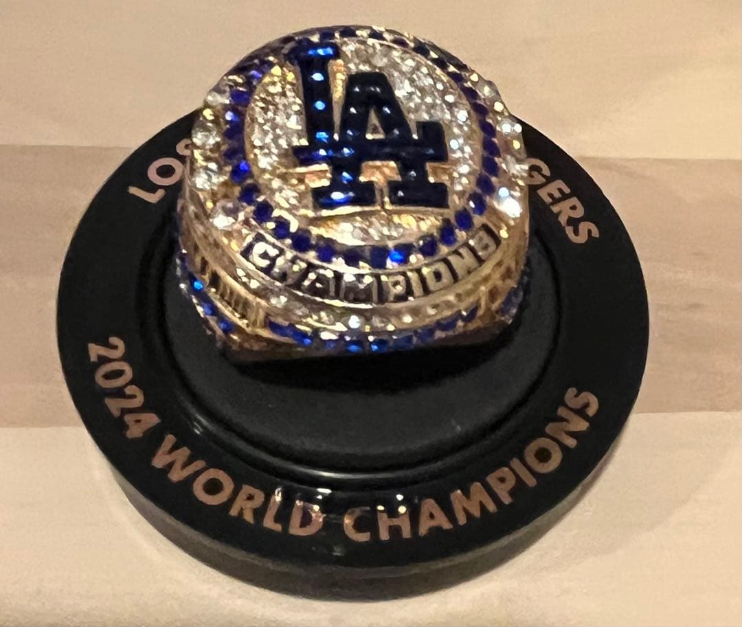 ドジャース　大谷翔平　配布チャンピオンリング