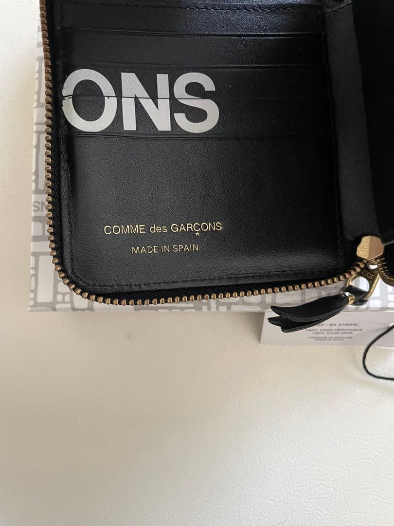 COMME des GARÇONS コムデギャルソン　二つ折り財布 ブラック 黒