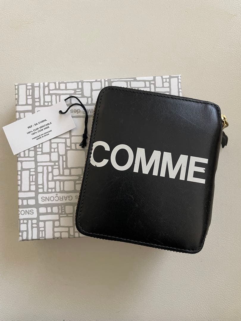 COMME des GARÇONS コムデギャルソン　二つ折り財布 ブラック 黒