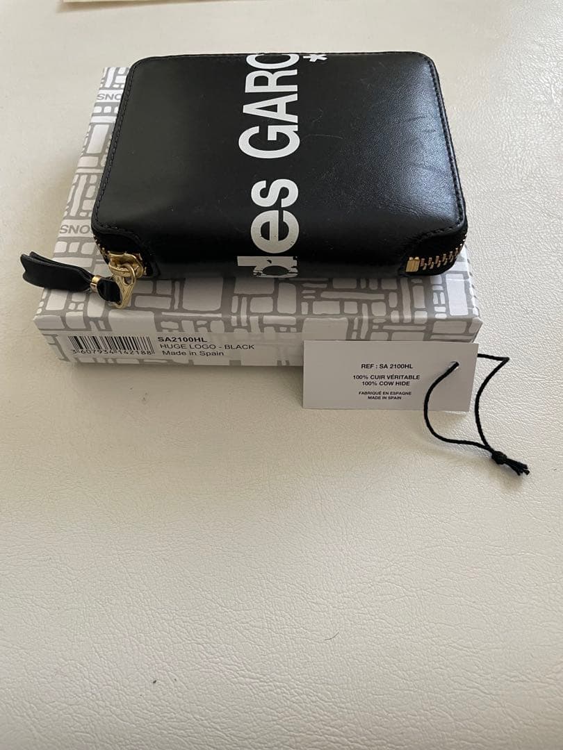 COMME des GARÇONS コムデギャルソン　二つ折り財布 ブラック 黒