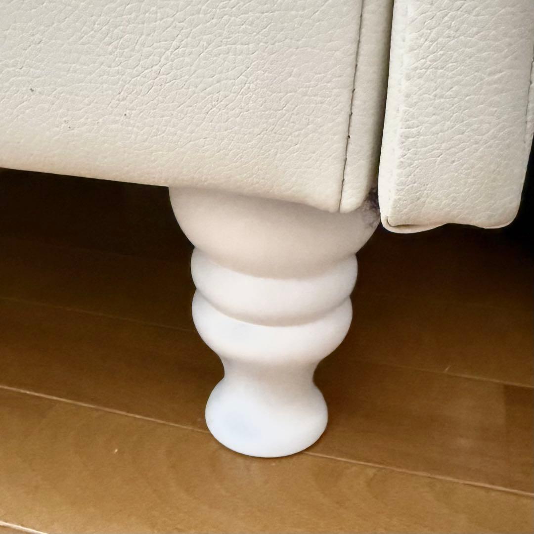 姫系レザー調　セミダブルベッドフレーム　ホワイト