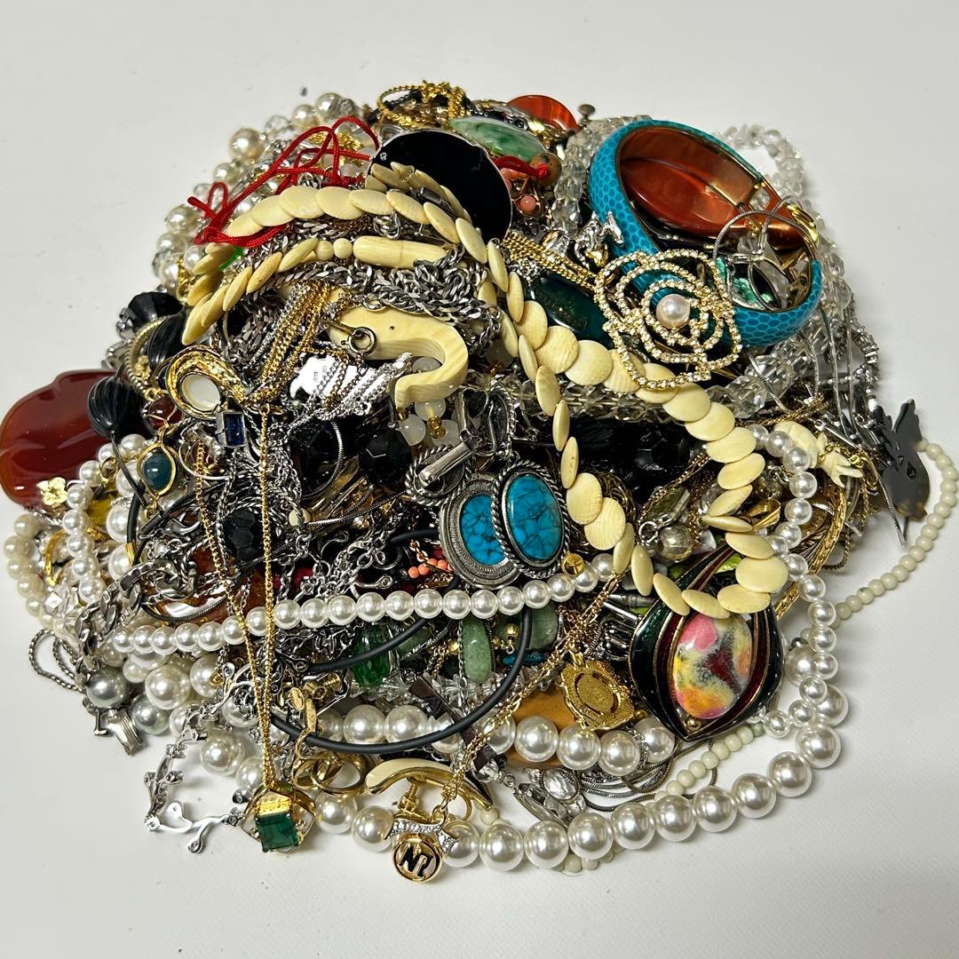 イミテーションまとめ売り　ヴィンテージ　アンティーク　ネックレスレディース【4】