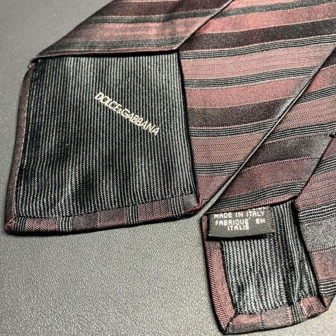 【美品】ドルチェ＆ガッバーナ　ネクタイ　ブラック　レジメンタルストライプ　光沢