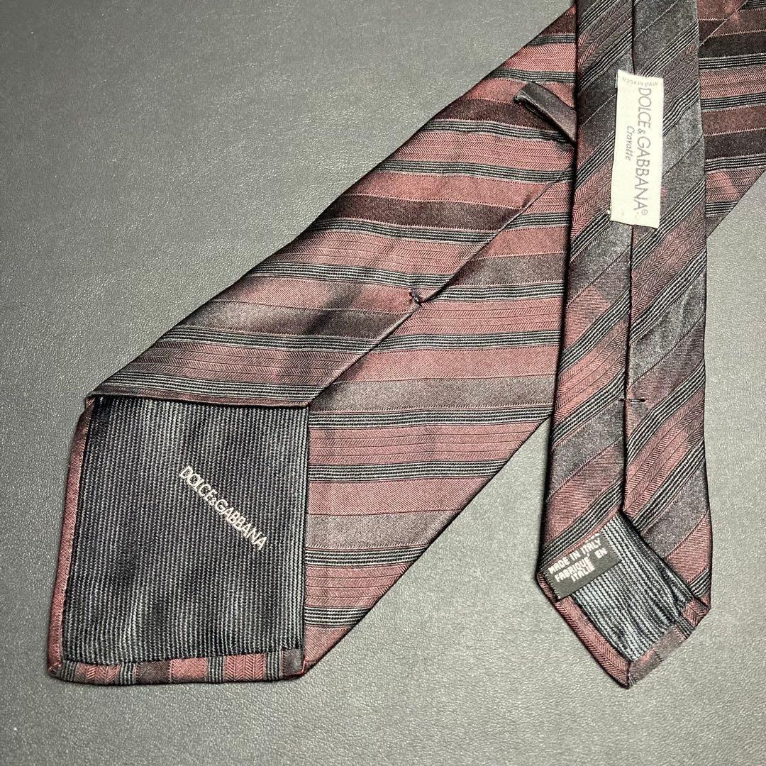 【美品】ドルチェ＆ガッバーナ　ネクタイ　ブラック　レジメンタルストライプ　光沢