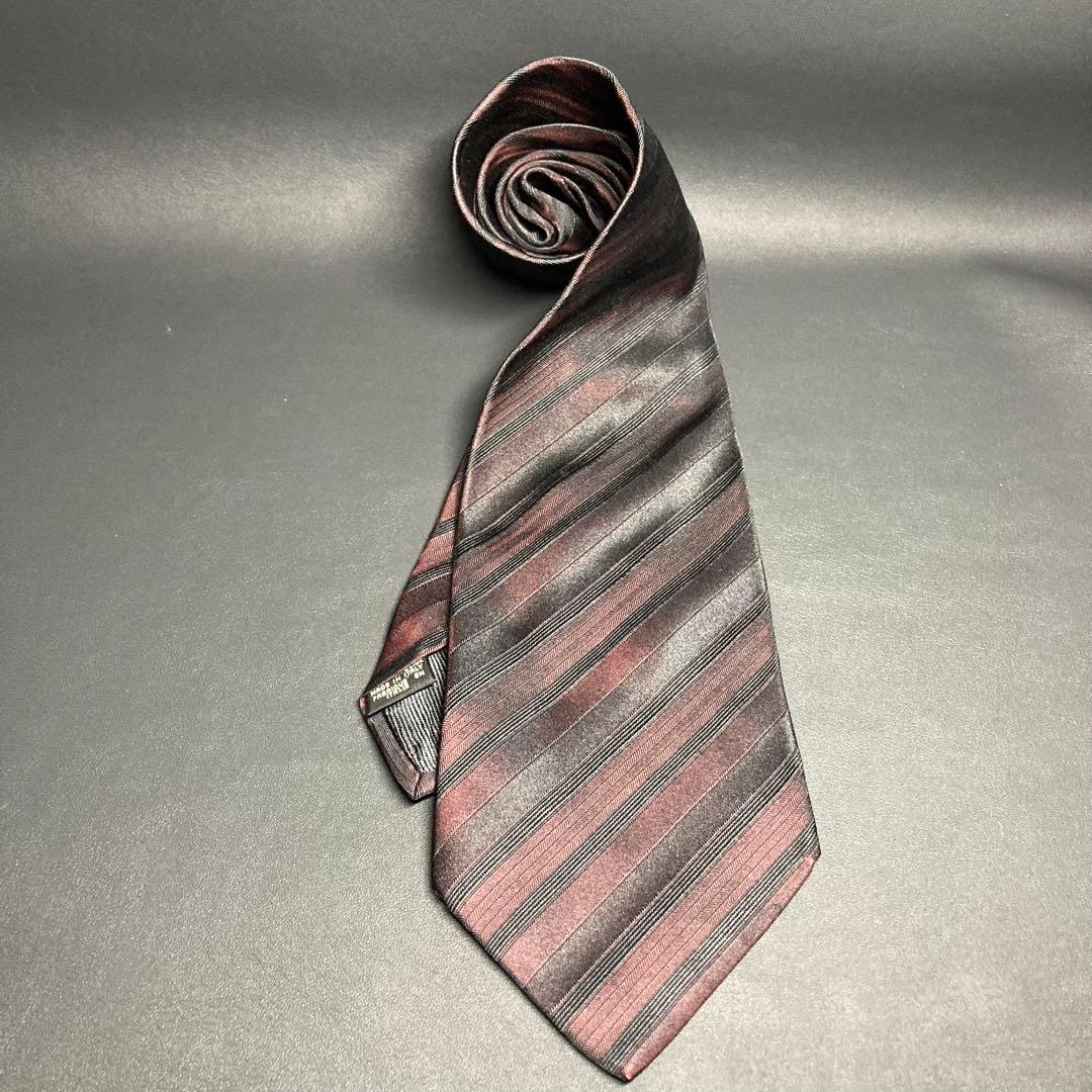 【美品】ドルチェ＆ガッバーナ　ネクタイ　ブラック　レジメンタルストライプ　光沢