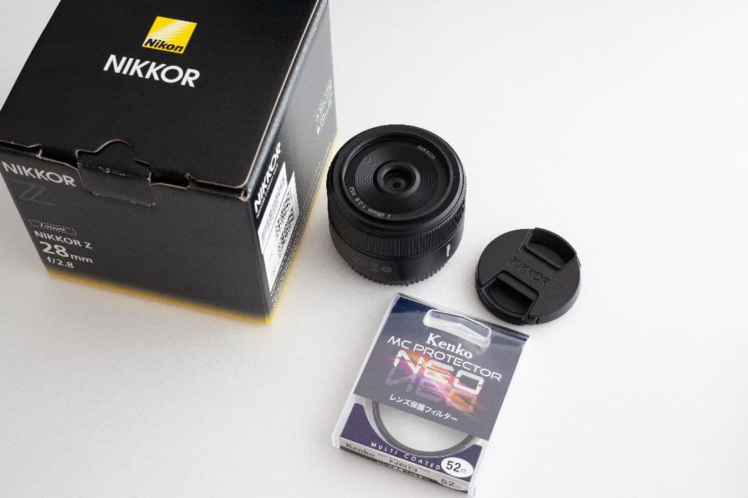 Nikon ニコン NIKKOR Z 28mm F2.8 元箱付属品