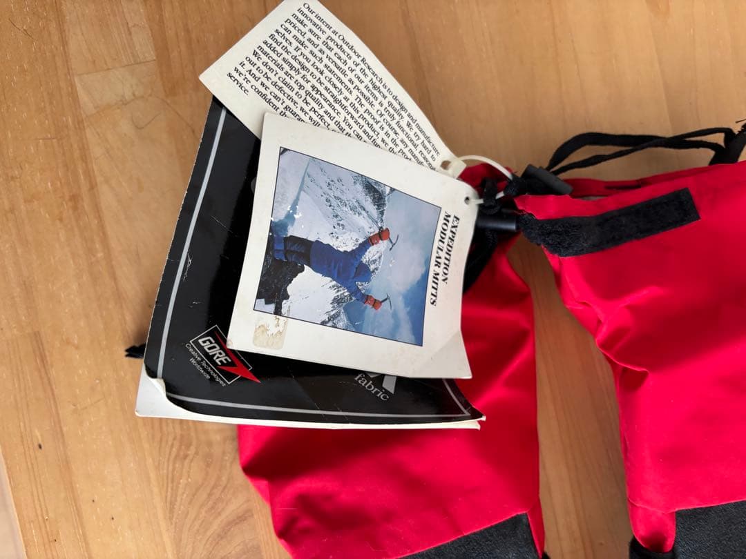 OutdoorResearch GORE ミトングローブ　デットストック新品