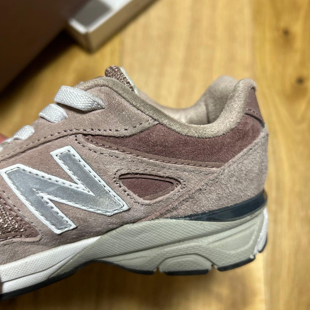 早い者勝ちNB PV990 キッズ　17.5cm スウェットパンツ付き