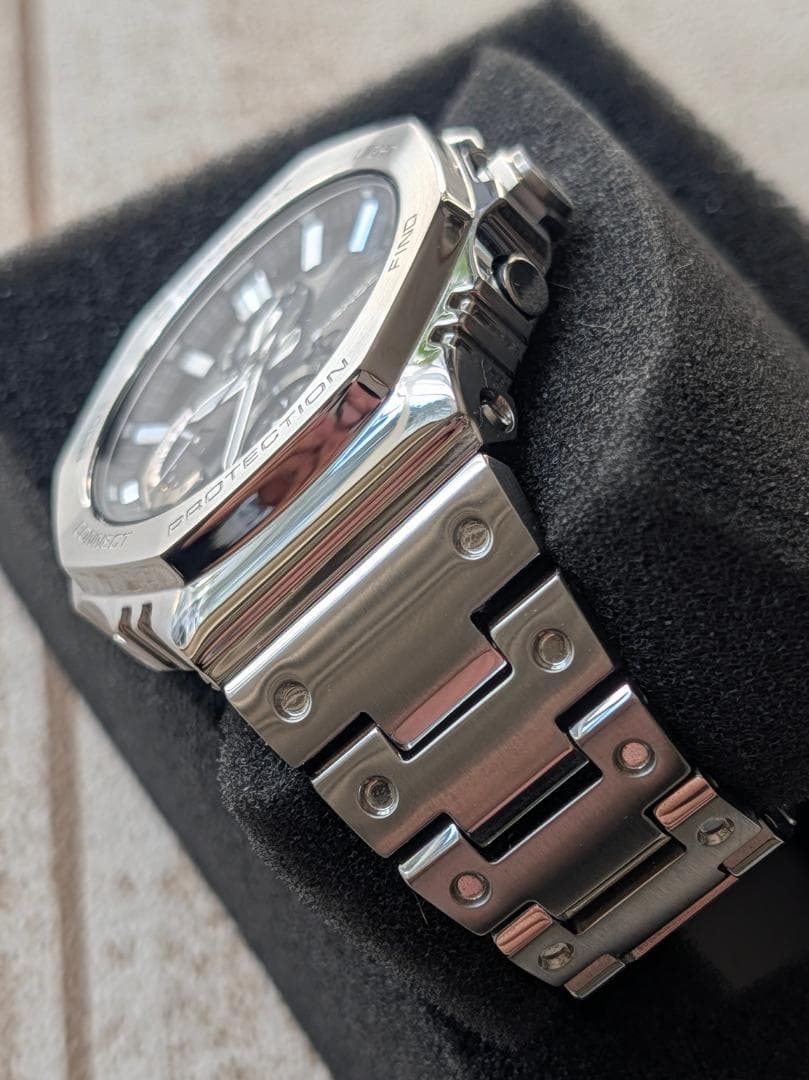 【美品】カシオ G-SHOCK　GMC-B2100D-1AJF