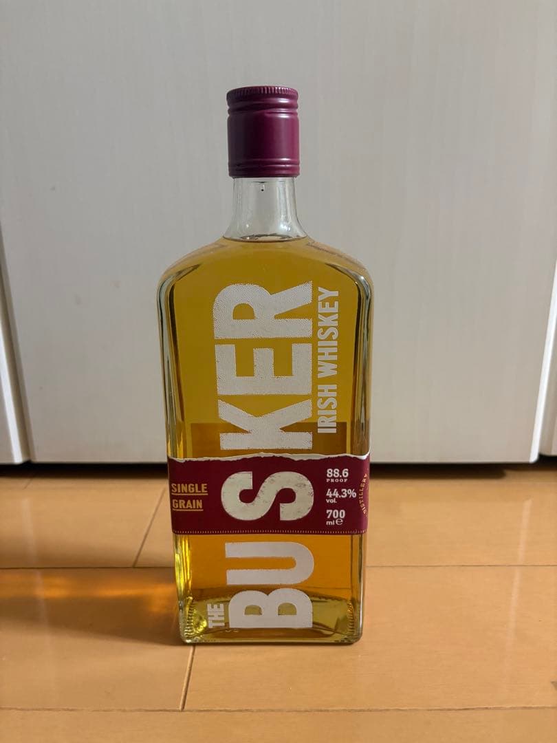 THE BUSKER シングルポットスチル、シングルグレーン 700ml