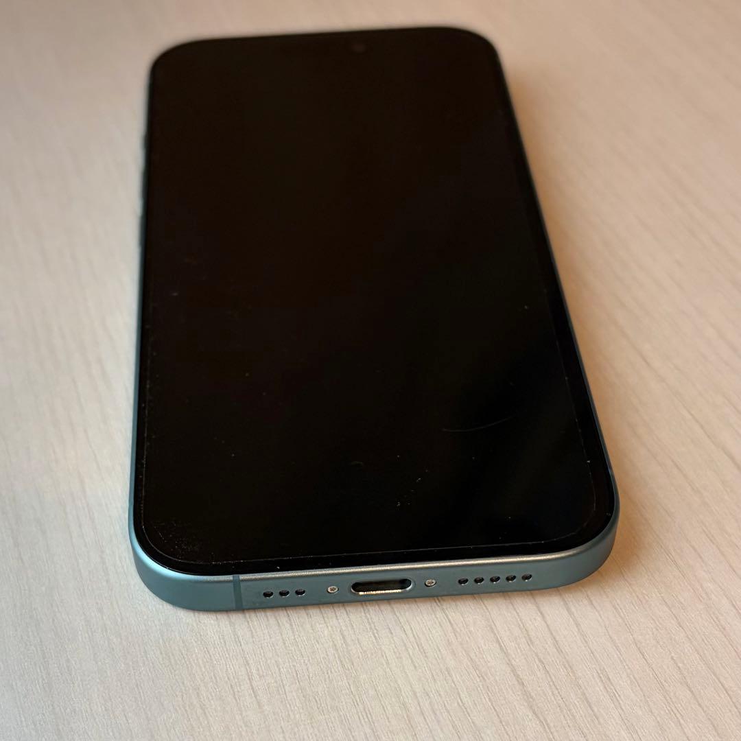 【美品】iPhone16 128GB SIMフリー フィルム付