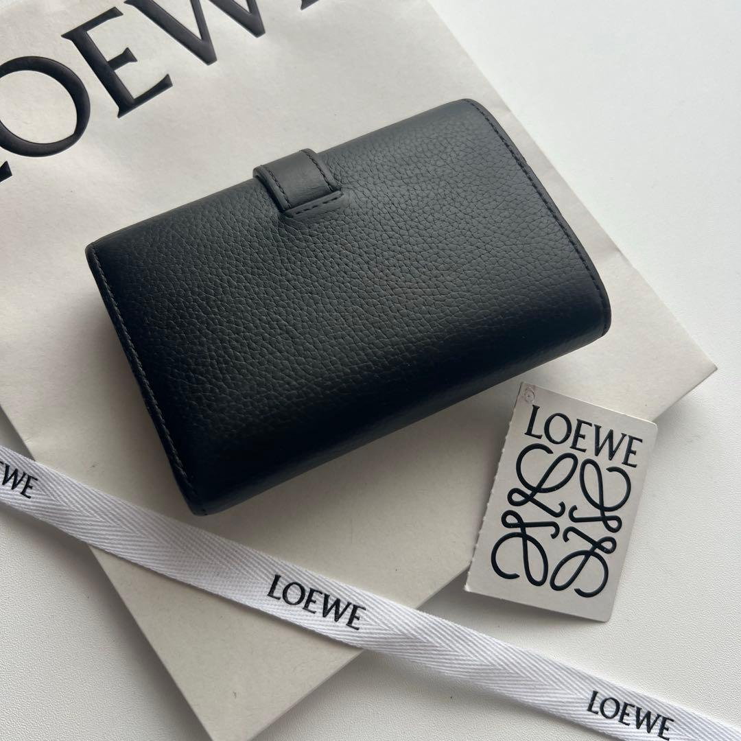 21 美品 LOEWE ロエベ 3つ折り財布