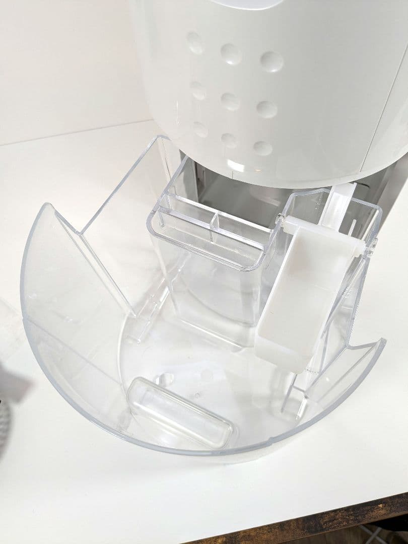 【コロナ】除湿機　ホワイト　CD-P6320 2020年製 衣類乾燥除湿機