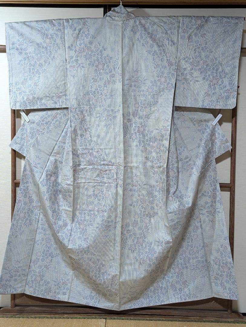 大島紬 白大島紬 花柄 身丈164cm しつけ糸付き 正絹
