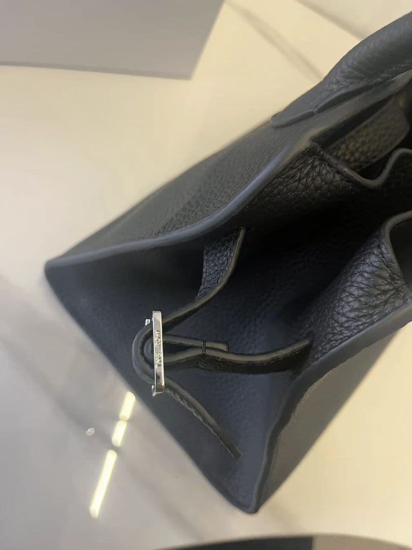 THE ROW SOFT MARGAUX 10ハンドバッグ