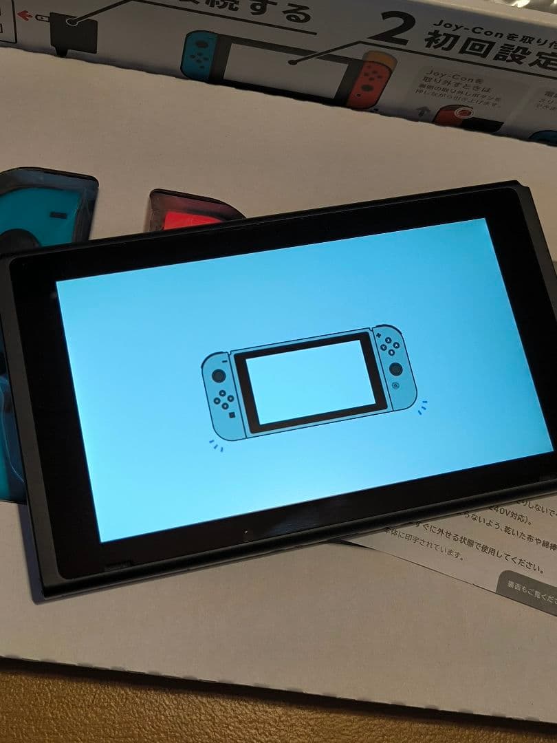 任天堂 switch 本体 hac-001 ジョイコン4本 充電グリップ付き