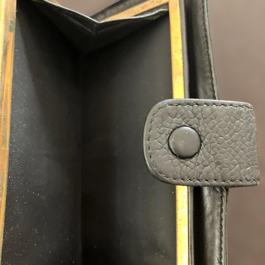 CHANELキャビアスキン財布