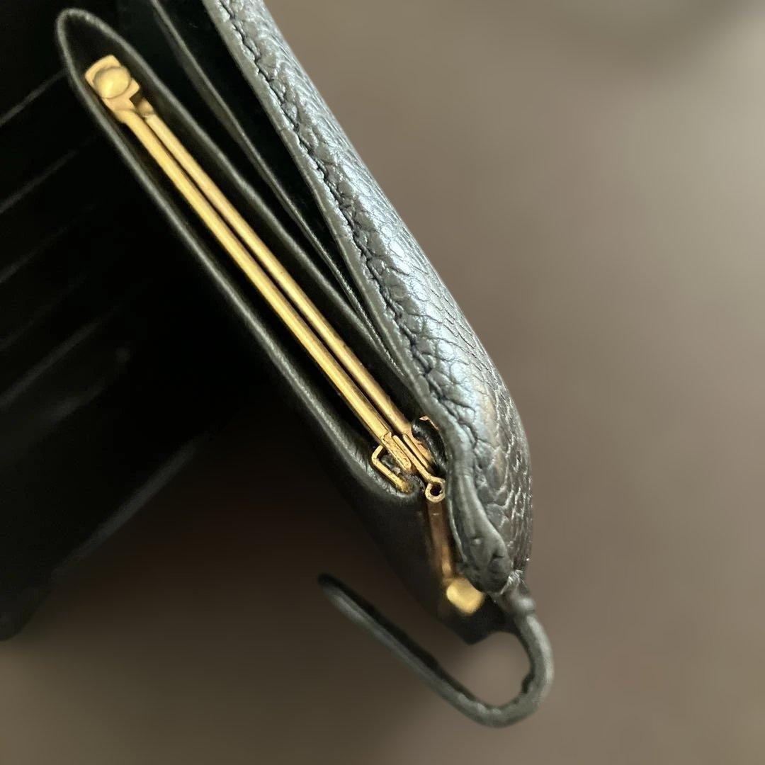 CHANELキャビアスキン財布