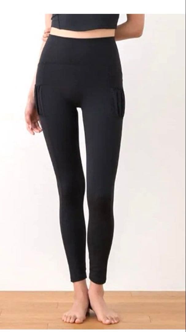 新品　SUKALAフラワーレースレギンスM パイピングされたレースのポケット