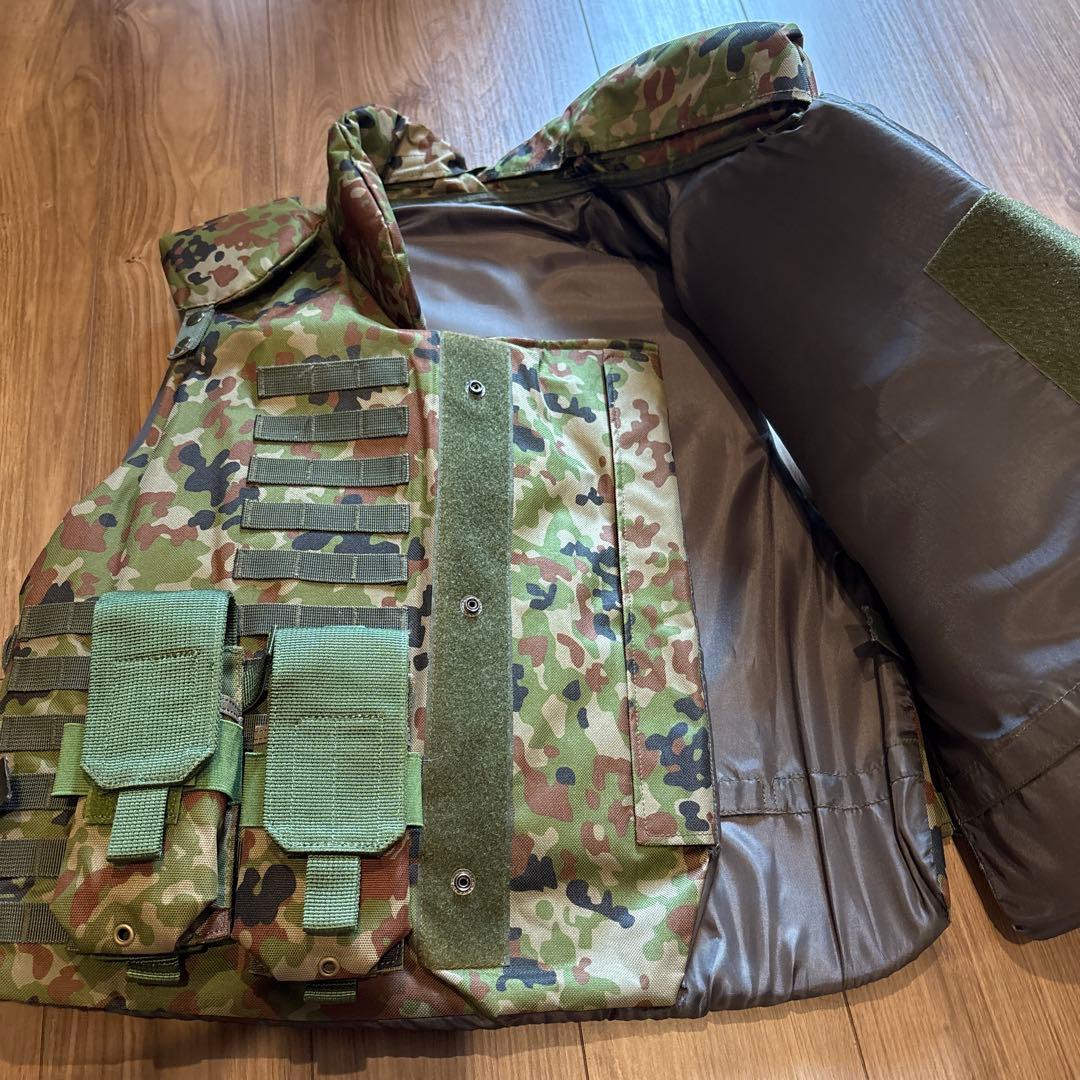 陸上自衛隊 防弾チョッキ2型　レプリカ　マガジンポーチ4個付　タクティカルベスト