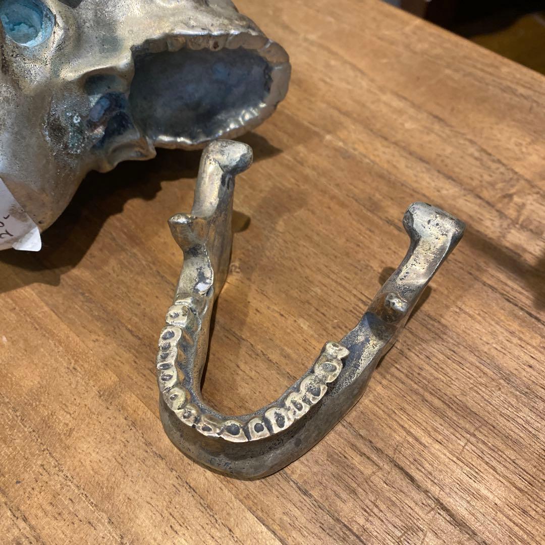 重厚感！！髑髏　ドクロ　インテリア　オブジェ　置物　シルバー　真鍮　鉛