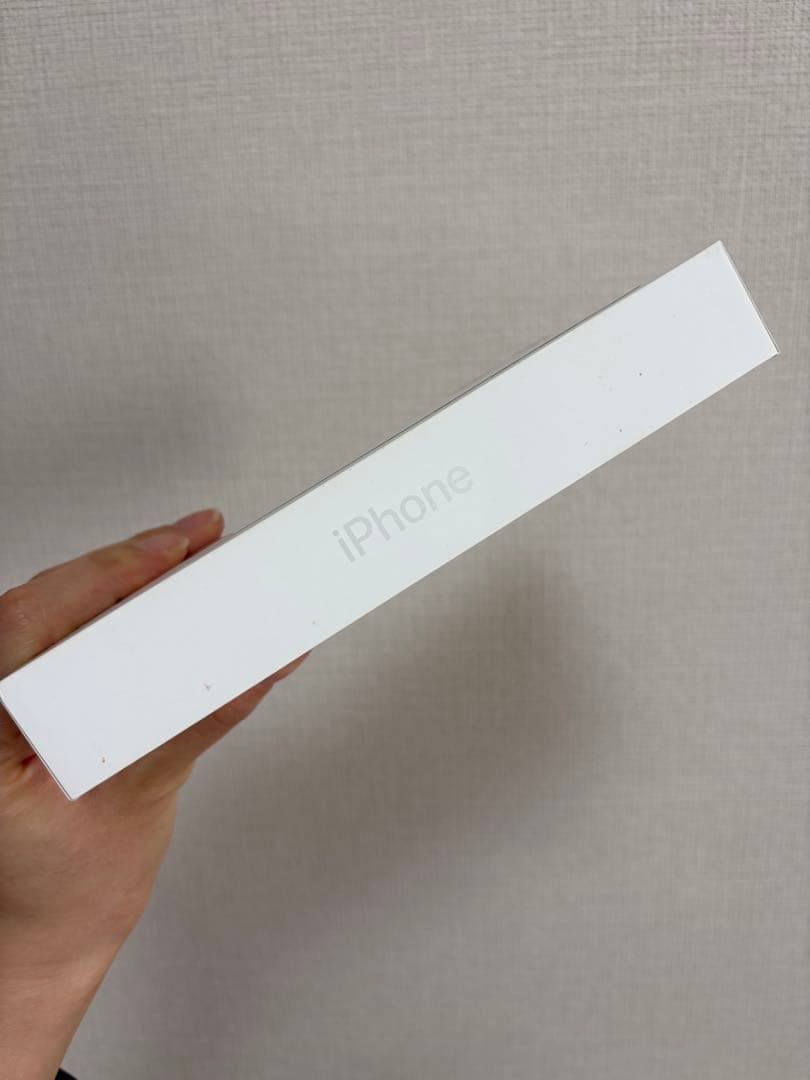 【美品】Apple iPhone16 ホワイト 本体 128GB