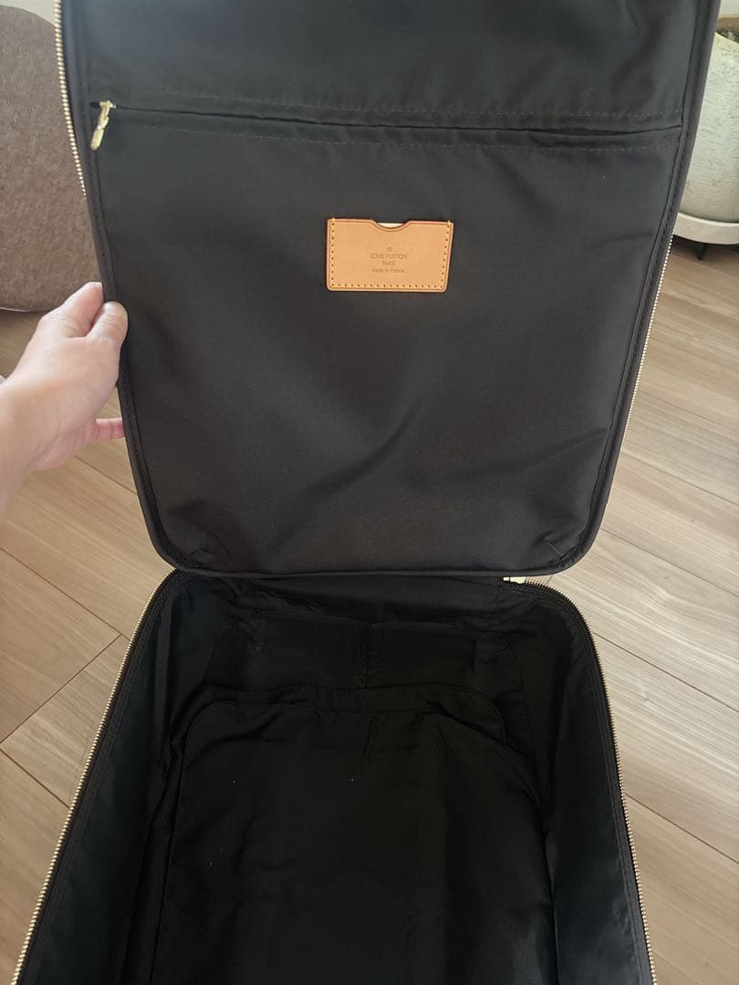 【ちゃんはる】Louis Vuitton 2輪キャリーケース