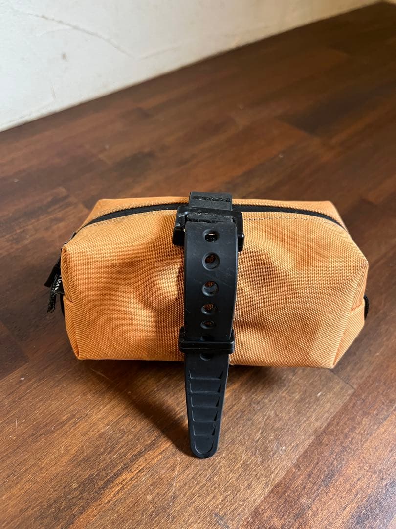 OUTER SHELL ADVENTURE ミニサドルバッグ