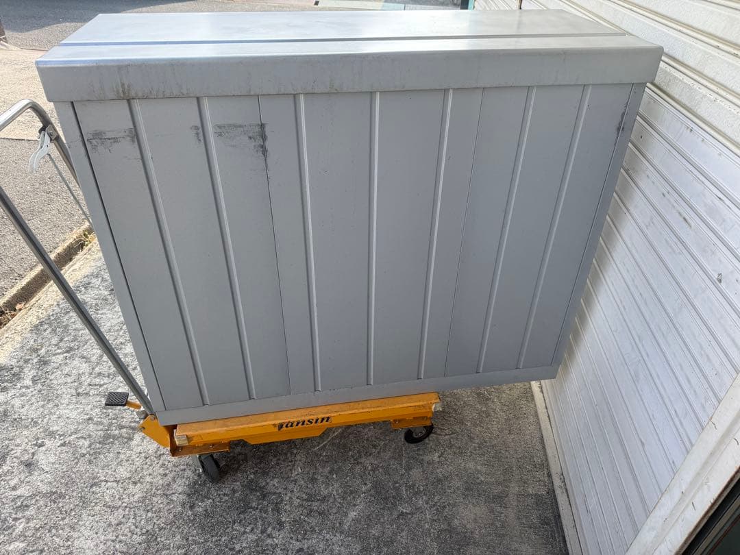 URALA スチール収納ボックス ベージュ 大阪での自宅引き取りのみ、郵送不可