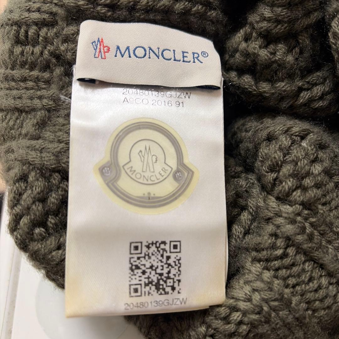 Kenichiモンクレールオリーブグリーンケーブル編みマフラーと帽子セット