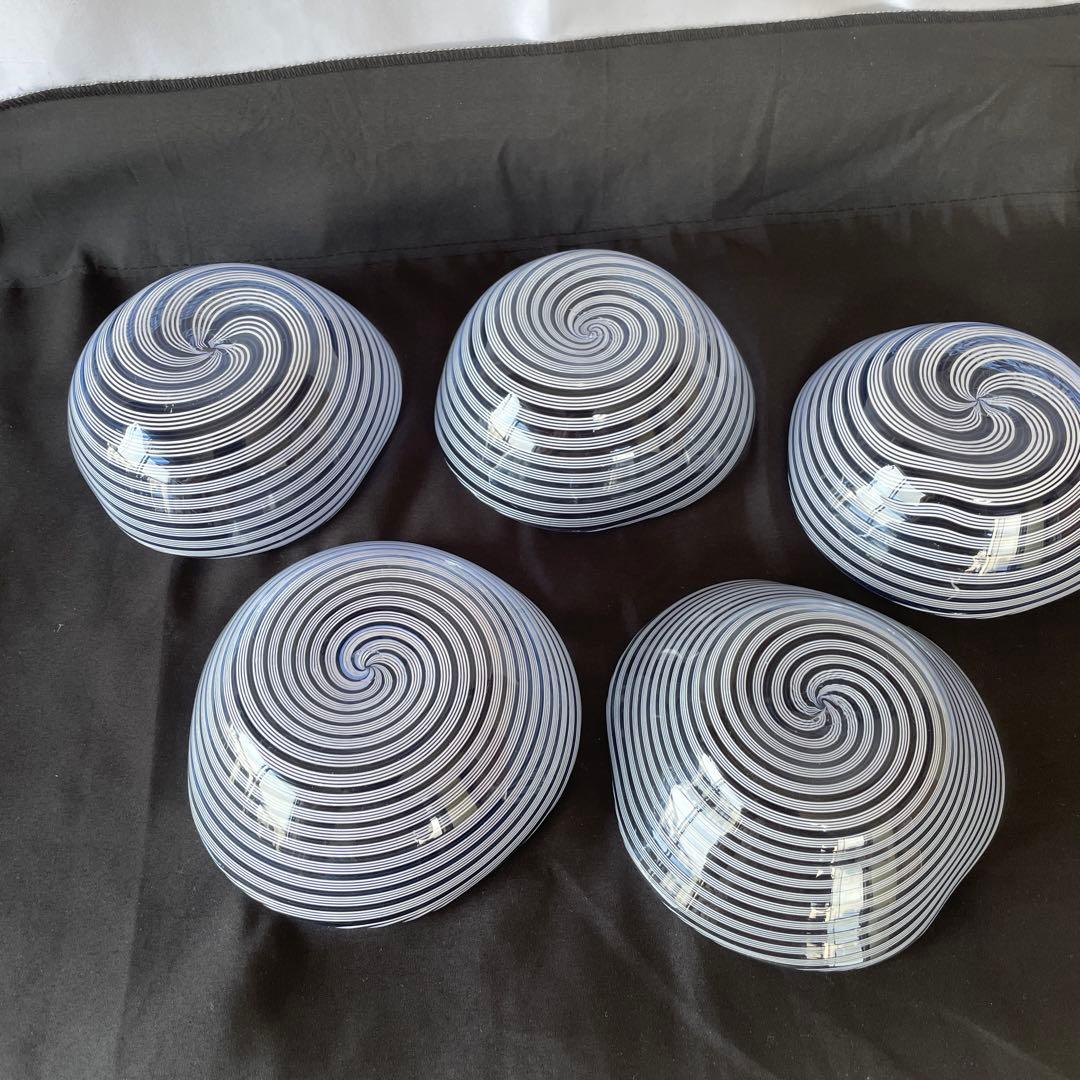 ヴェネチアングラス　　　　　　　　　渦巻き模様の透明ボウル5個セット