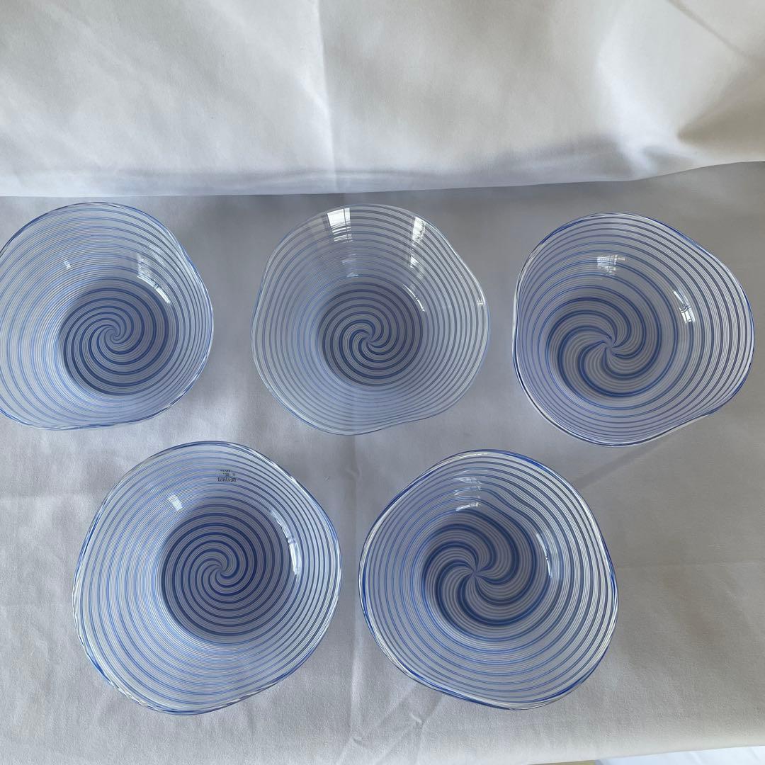 ヴェネチアングラス　　　　　　　　　渦巻き模様の透明ボウル5個セット