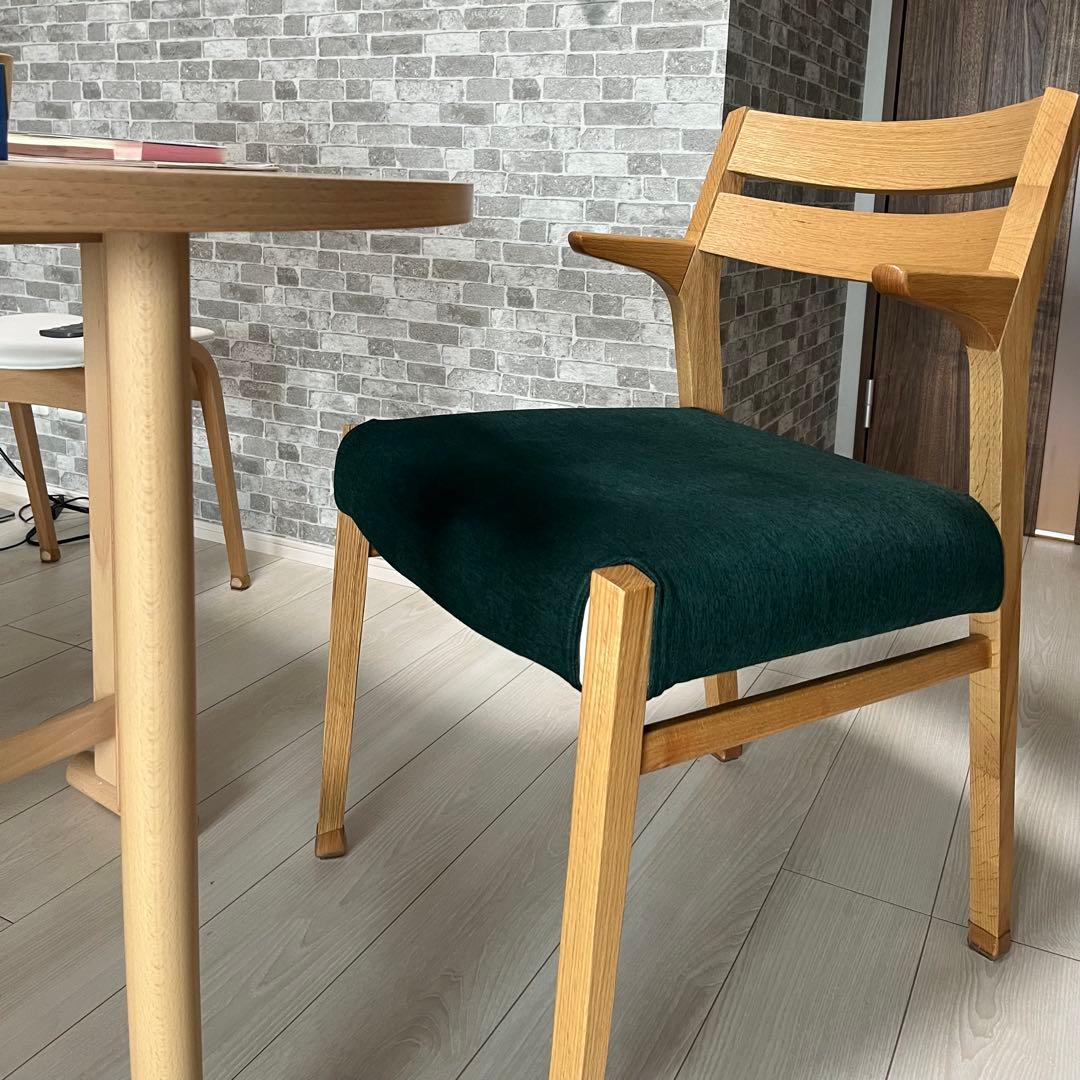 大塚家具 ダイニングチェア シネマ(半肘付き)