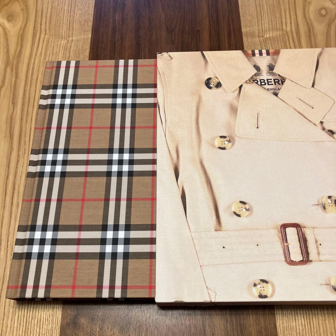 \"Burberry \" アスリーヌ（Assouline）出版社