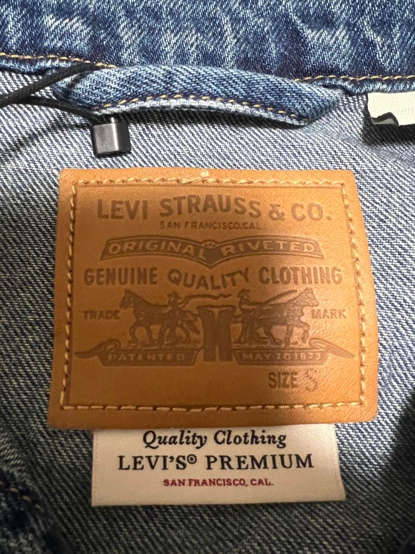 新品 Levi’s/SLOBE別注 BALLOON SLEEVE TRACKER