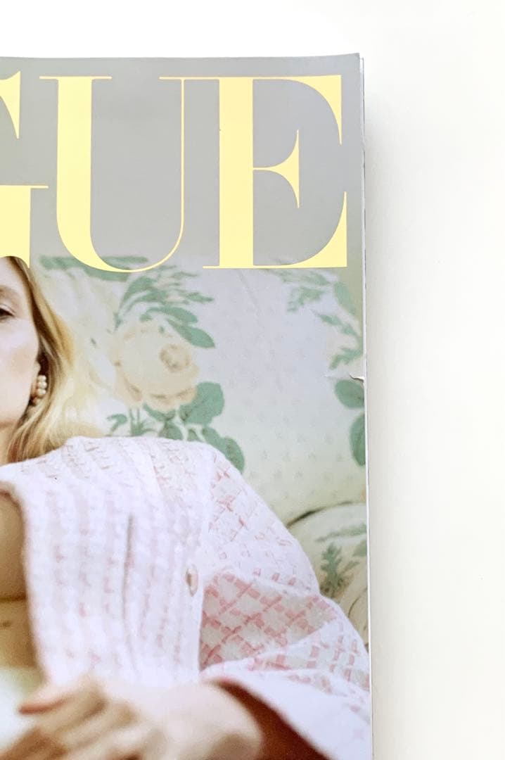 女性情報誌 Vogue Poland Magazine March 2022