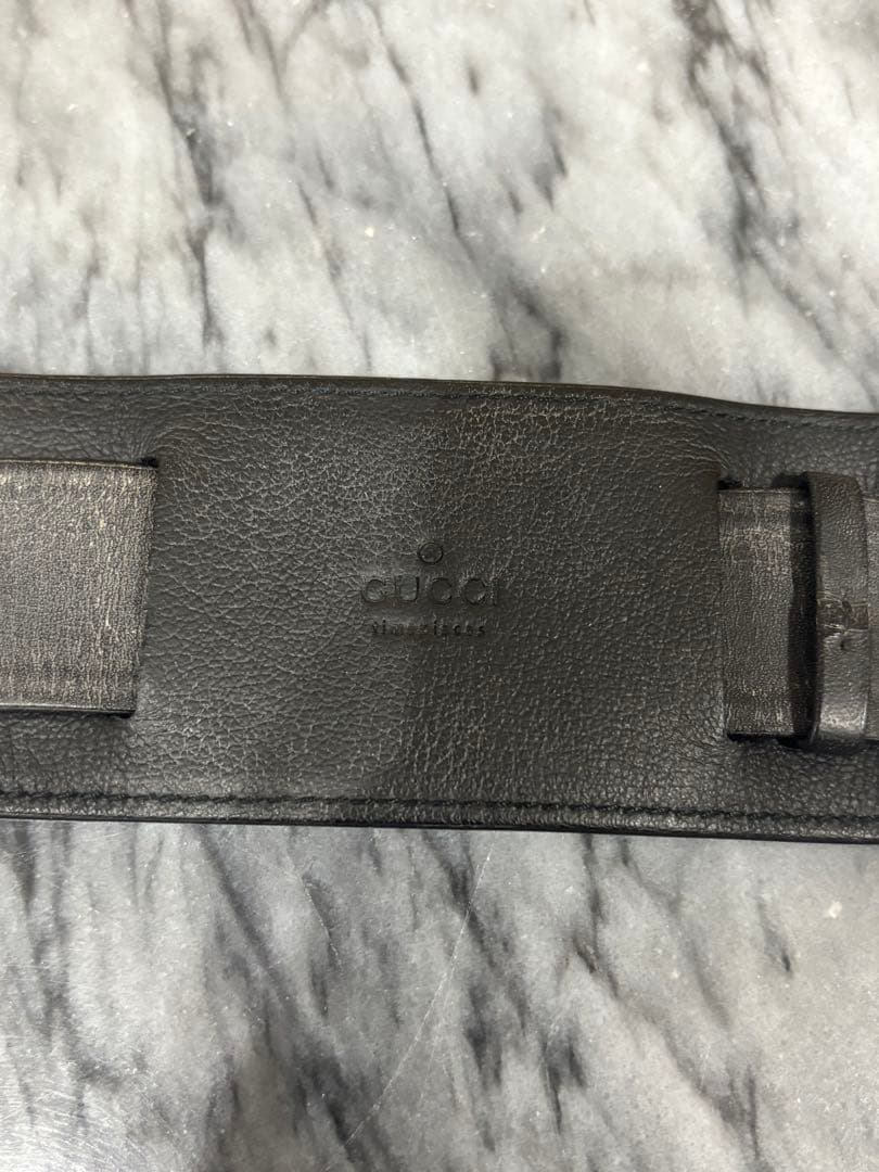 GUCCI 腕時計 7700M レザーベルト 黒