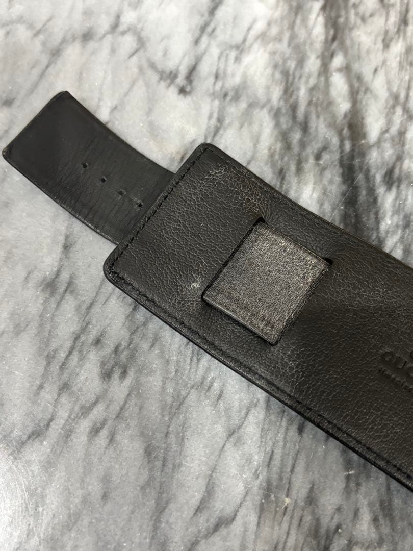 GUCCI 腕時計 7700M レザーベルト 黒