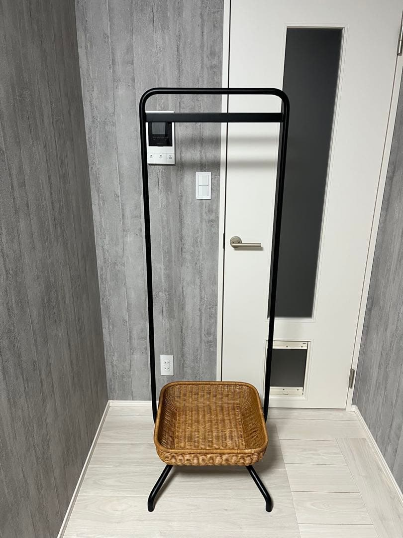 ハンガーラック・ポールハンガー IDEE WALLABY HANGER STAND