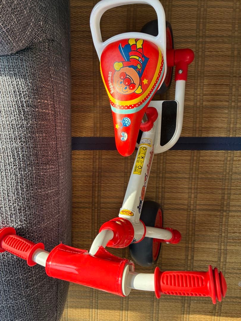 な*ち様 アンパンマン二輪車+ヘルメット