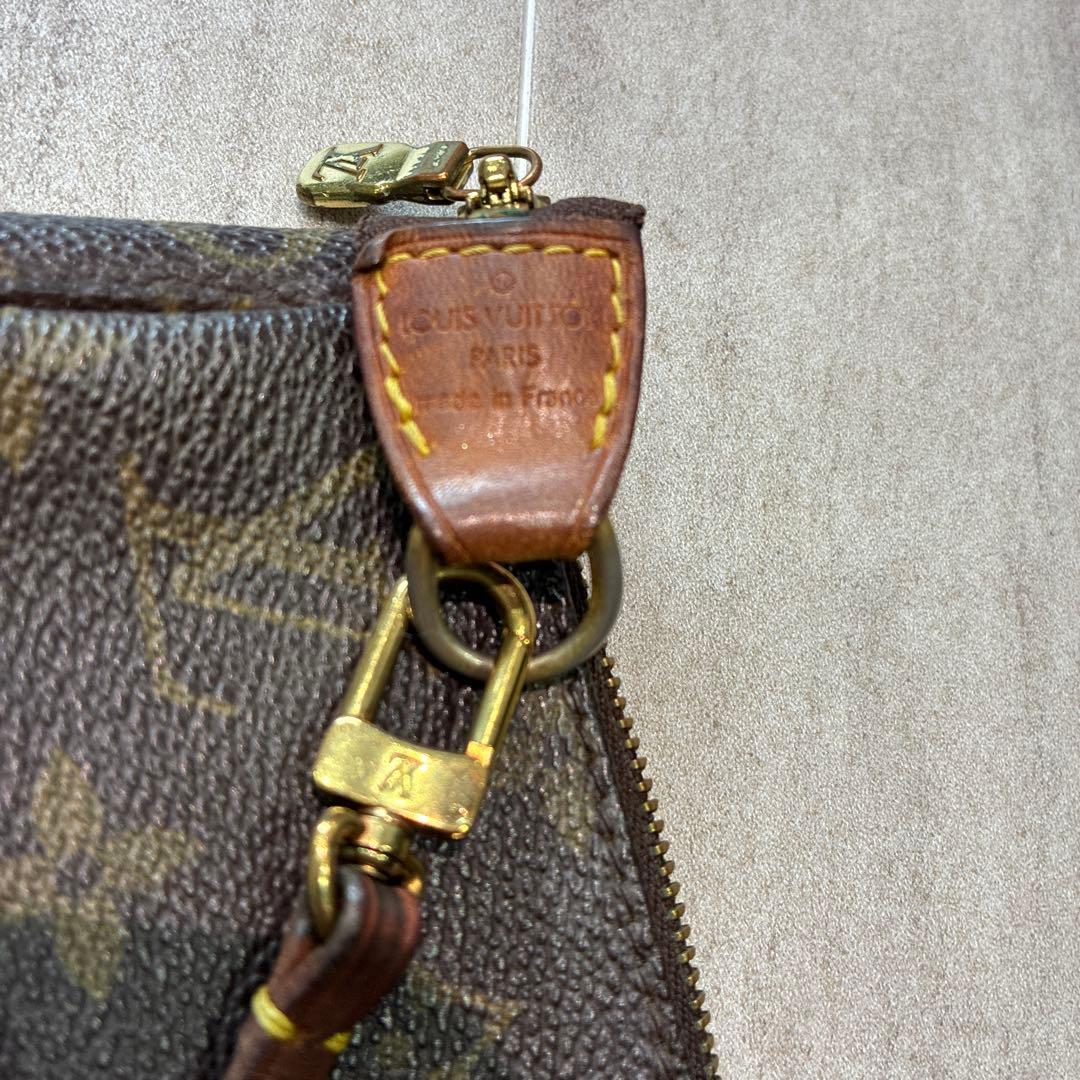 Louis Vuittonヴィトン モノグラム ポシェット アクセソワール