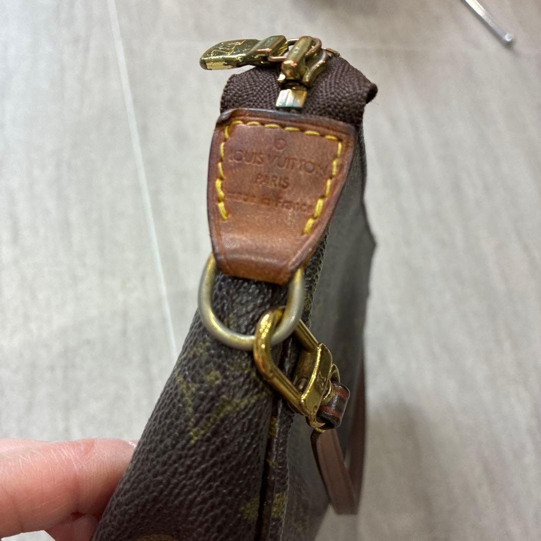 Louis Vuittonヴィトン モノグラム ポシェット アクセソワール