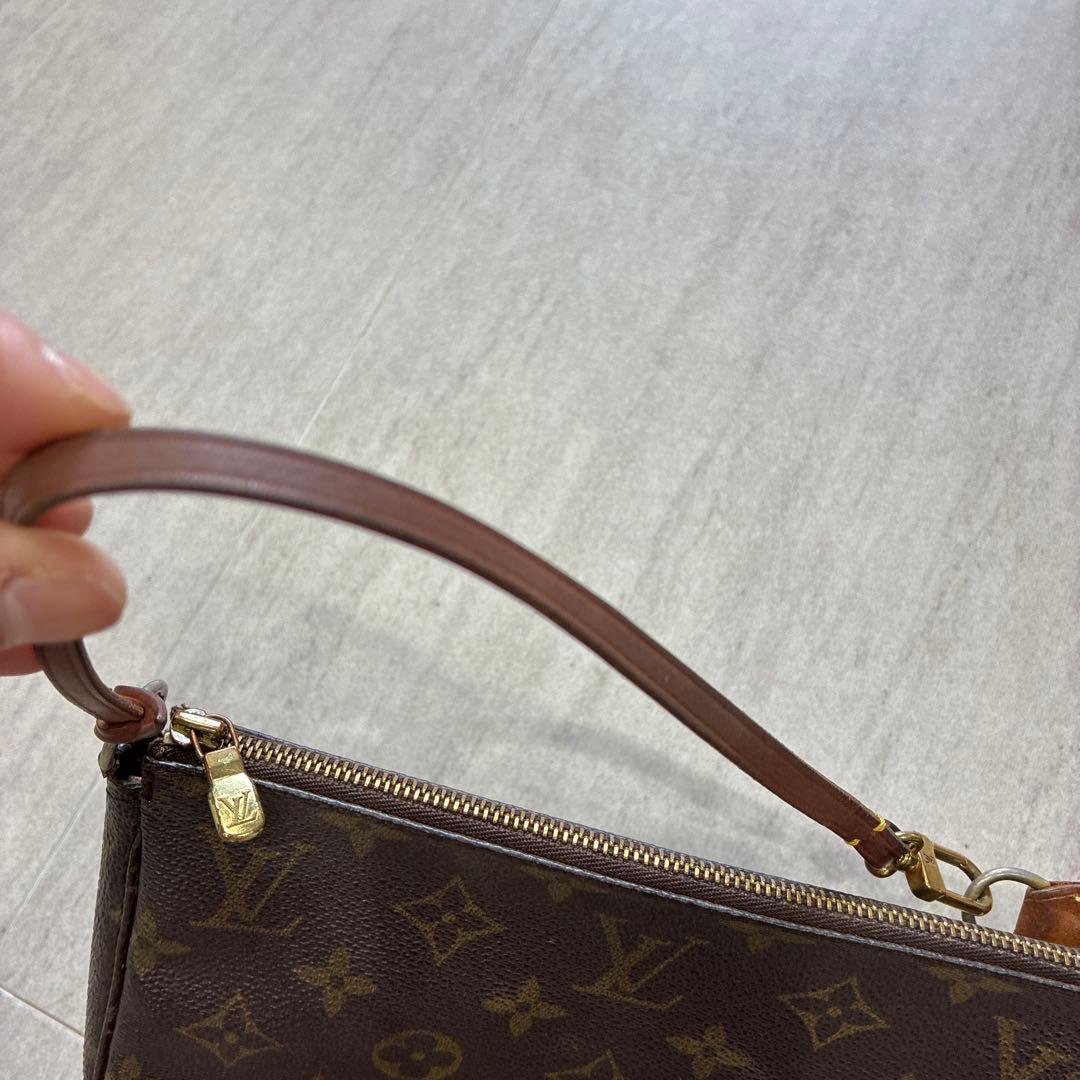 Louis Vuittonヴィトン モノグラム ポシェット アクセソワール