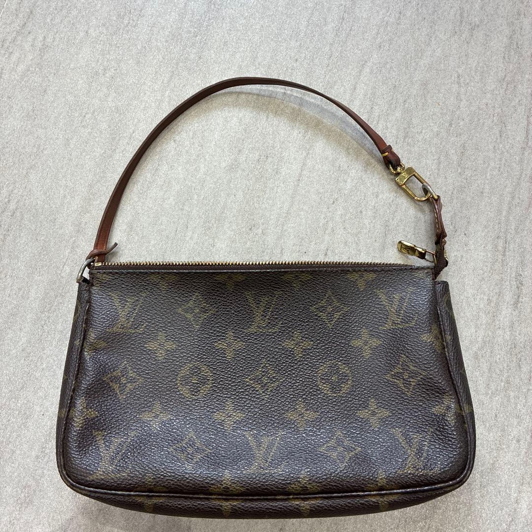 Louis Vuittonヴィトン モノグラム ポシェット アクセソワール