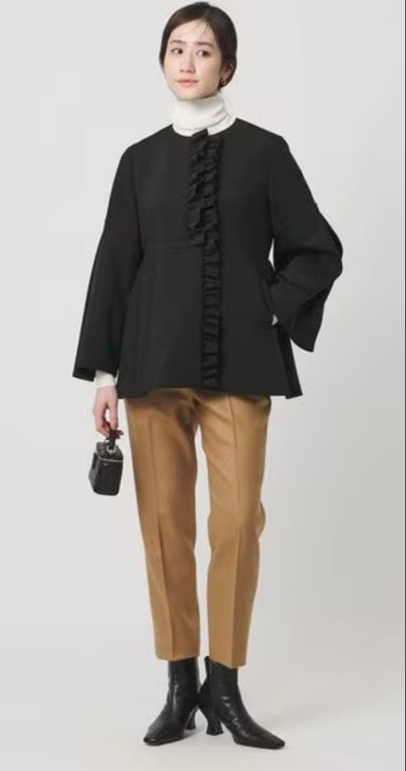 新品タグ付　UNITED ARROWS LIGHT SPONGY フリル コート