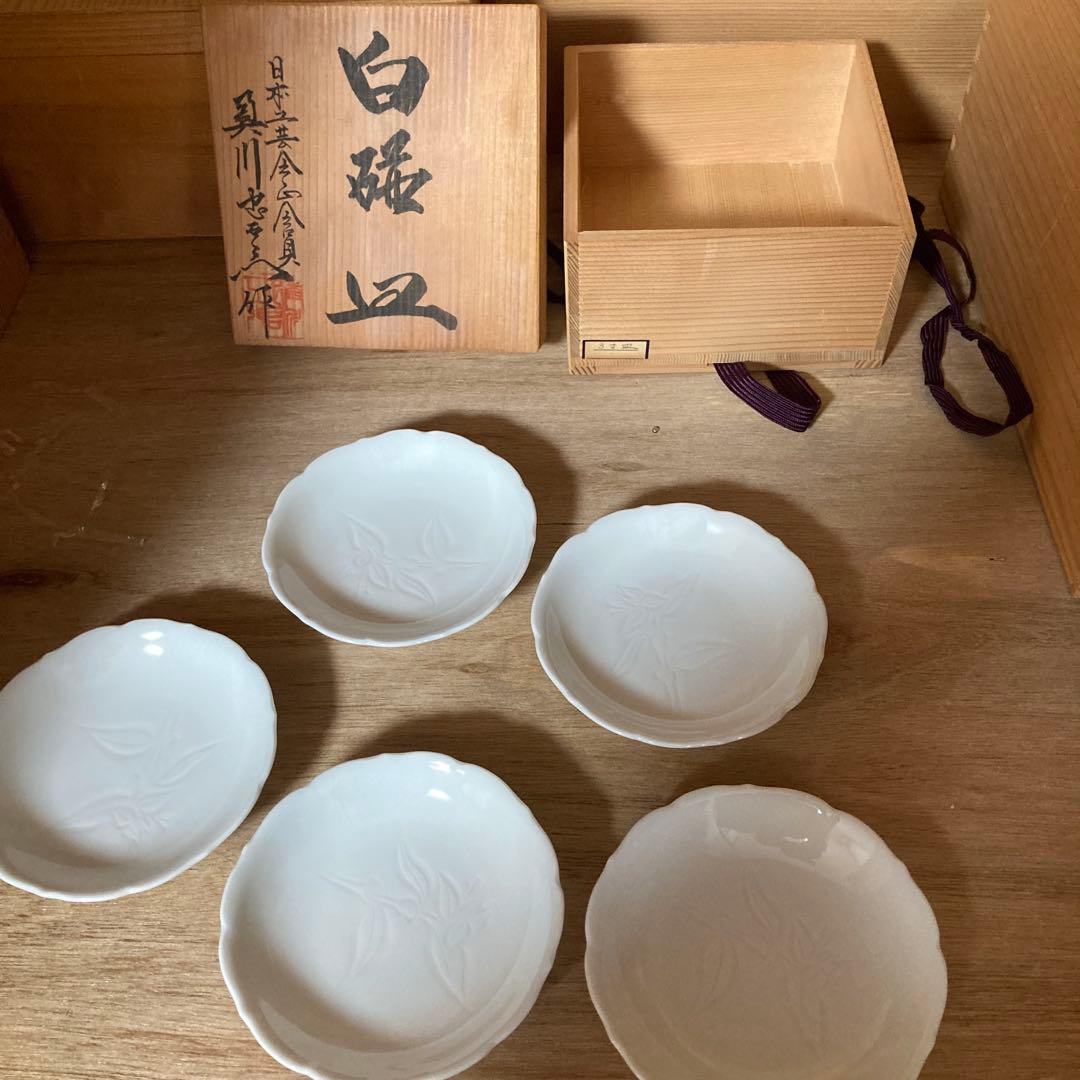 ダンボール1箱　陶器4製品➕らんたい漆器お盆