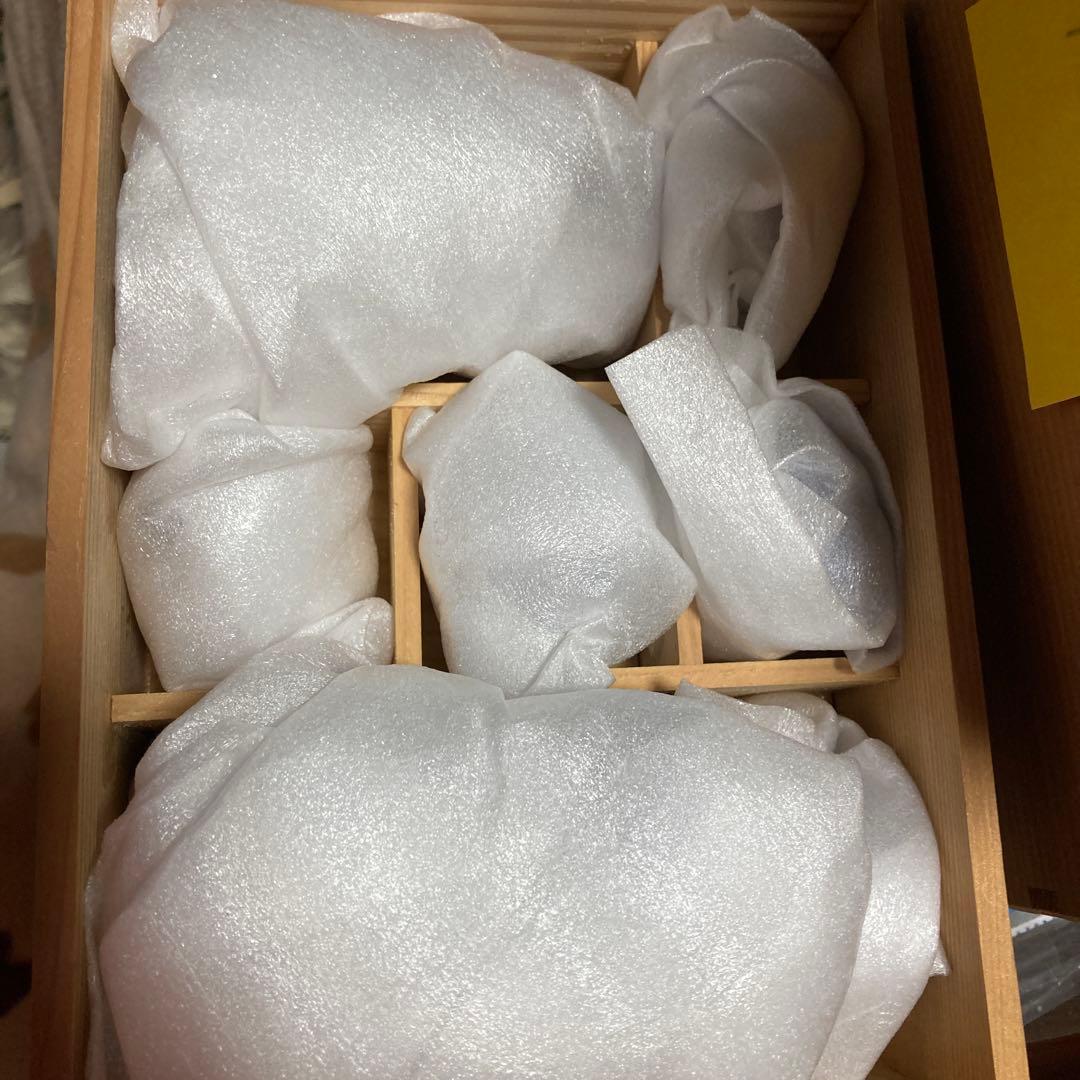 ダンボール1箱　陶器4製品➕らんたい漆器お盆