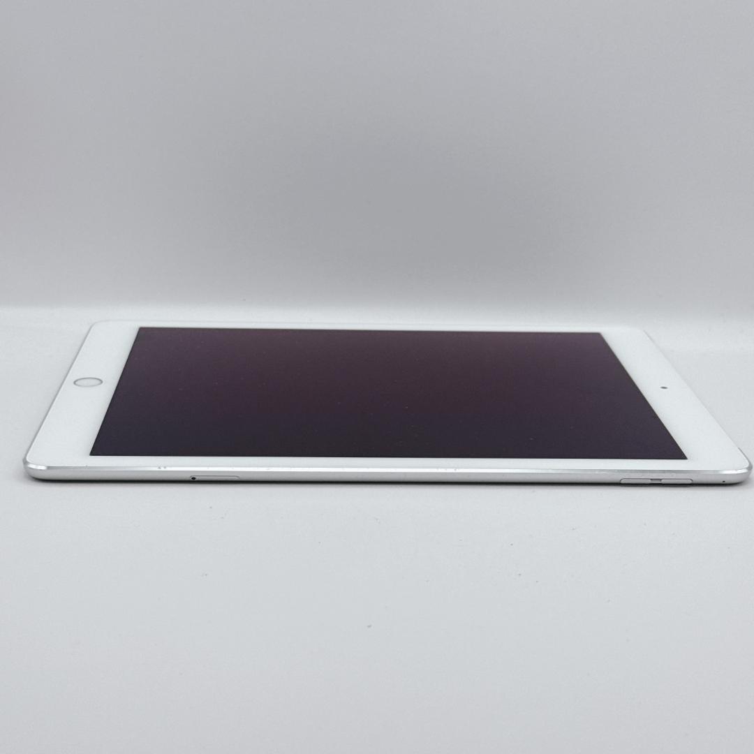 【美品】iPad Air 2 64GB Wi-Fiモデル MGHY2J/A