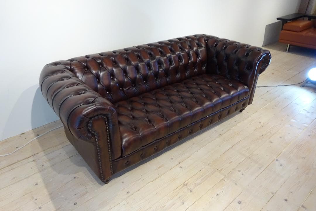 Martin28【極上】チェスターフィールド クラブマン　3人掛けソファ