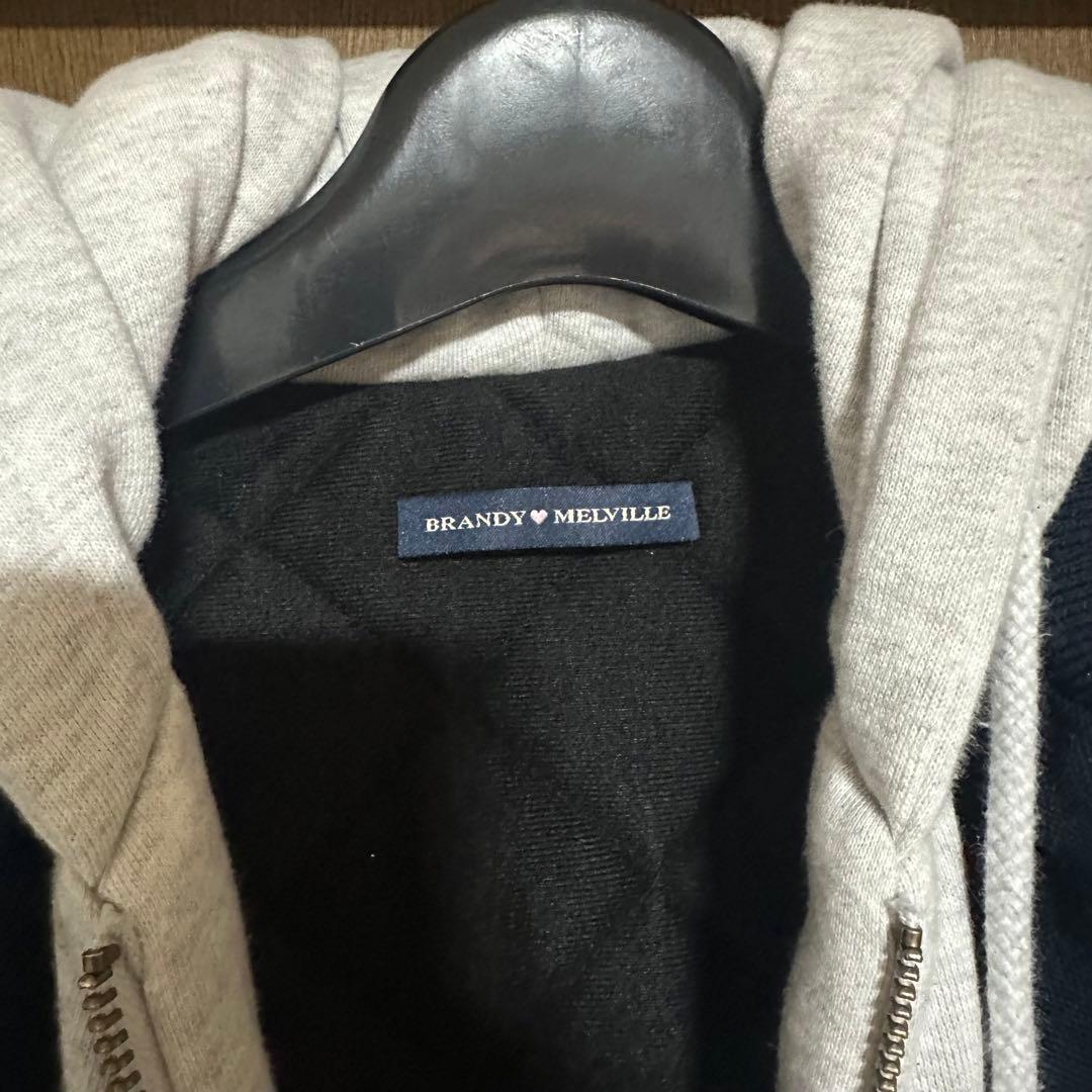brandy melville スタジャン ジャケット アウター